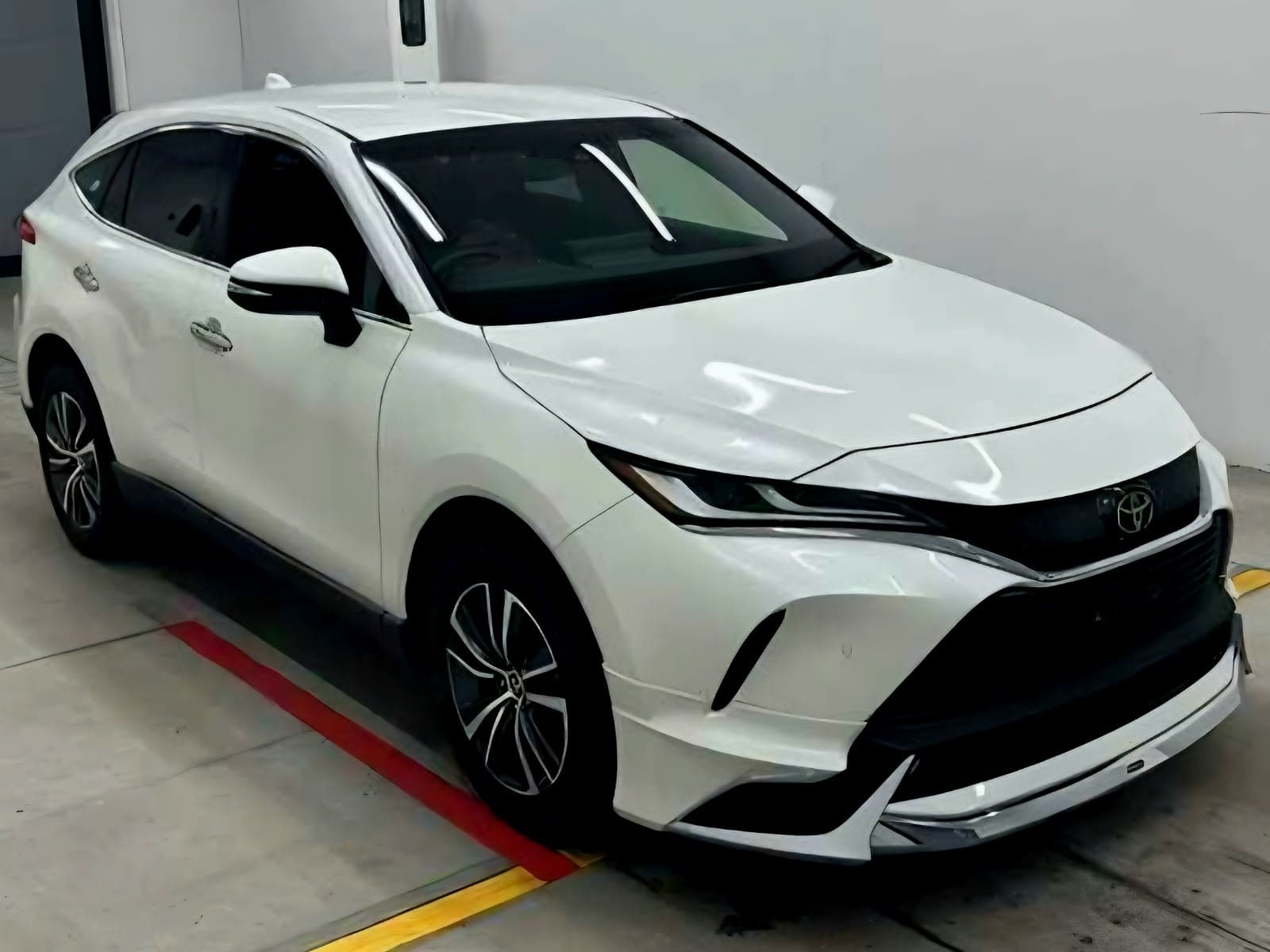 2020 Toyota Harrier, White