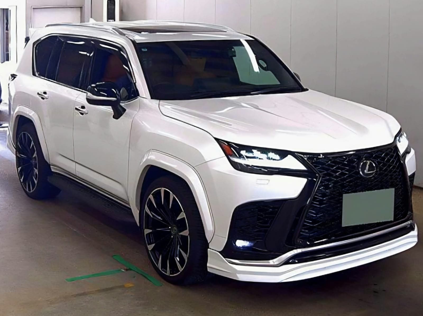 2023 Lexus LX, white